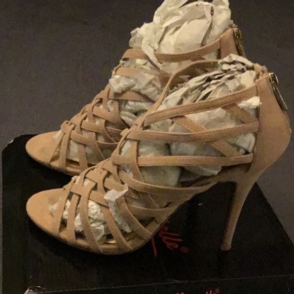 Anne Michelle suede gladiator booties/pumps - Picture 11 of 14